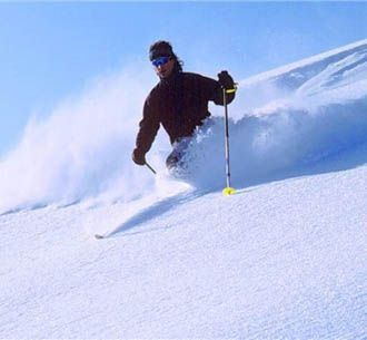 大连铭湖温泉滑雪场